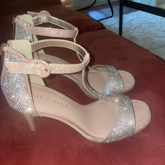 Kelly & Katie Conradd Women’s Sandal.❤️ - Picture 7 of 12